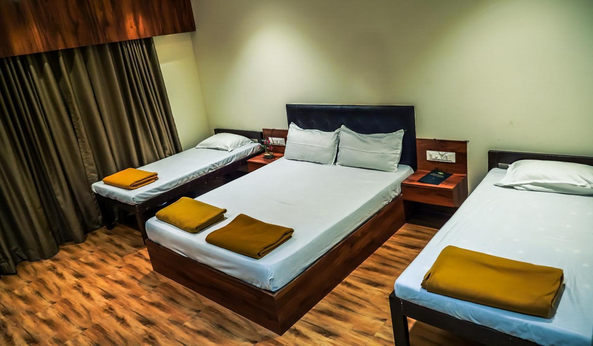 Whispering Peepul Resort بادلابور المظهر الخارجي الصورة
